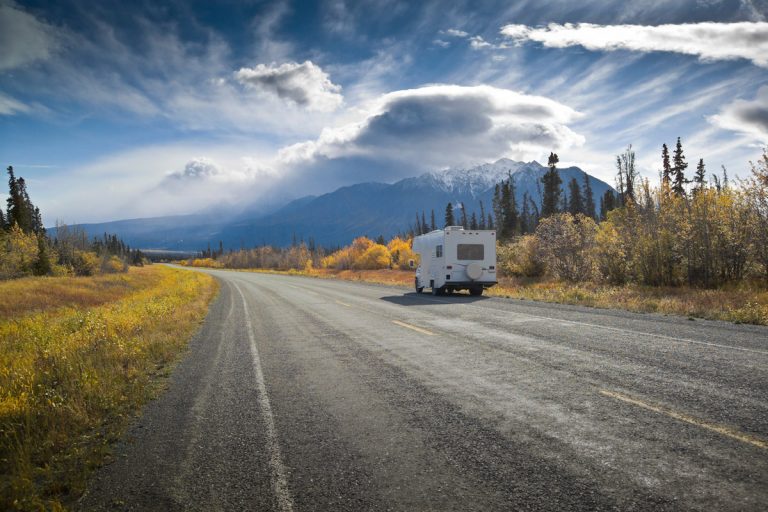 Who Offers the Best RV Roadside Assistance Plan?
